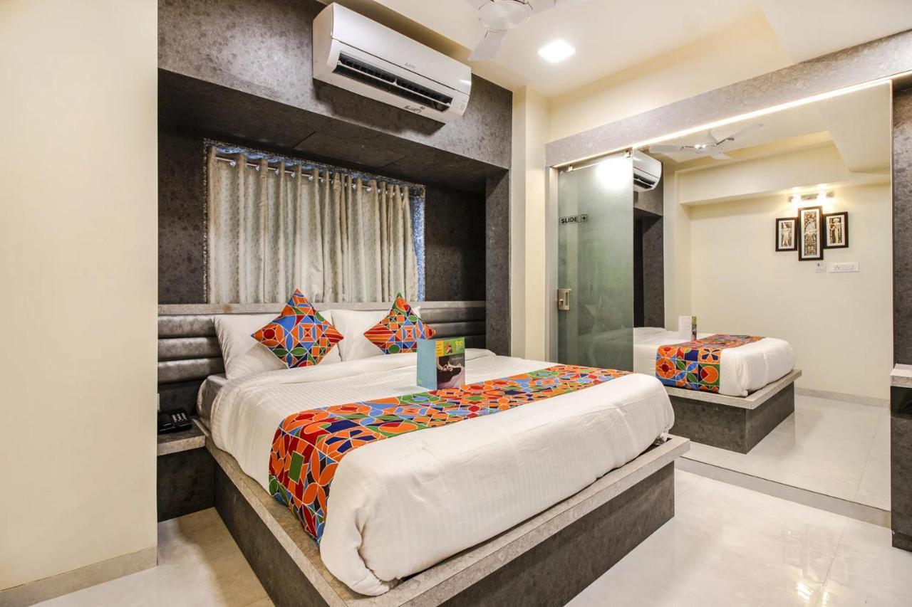 Hotel Radana Vashi Navimumbai Наві-Мумбаї Екстер'єр фото