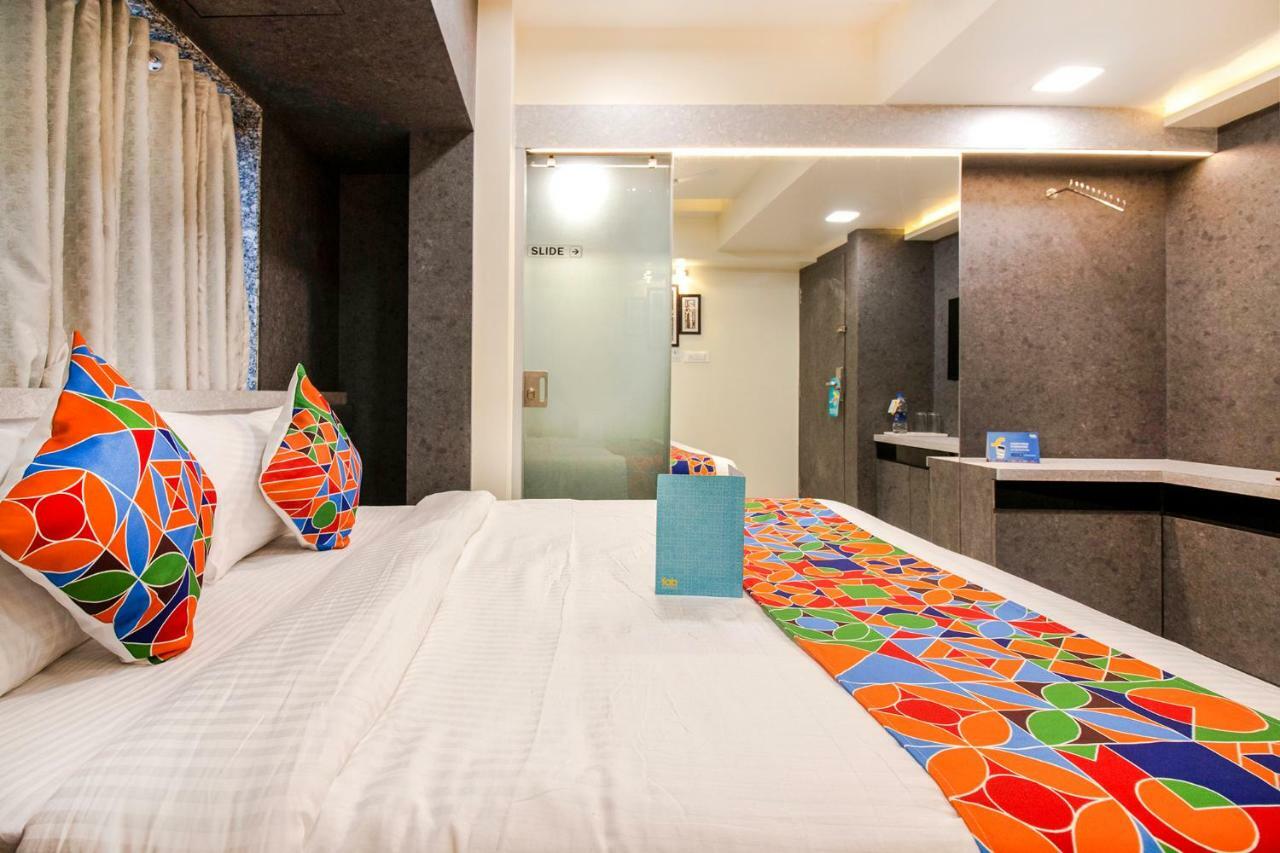 Hotel Radana Vashi Navimumbai Наві-Мумбаї Екстер'єр фото